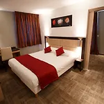 Otel Akena Reims 3*