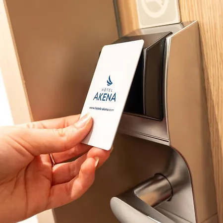 Hotel Akena Reims Bezannes 3*
