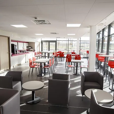 Akena Reims Szálloda Bezannes