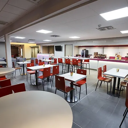 Akena Reims 3*